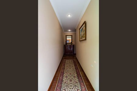 Casa à venda com 735m², 4 quartos e 6 vagasCorredor