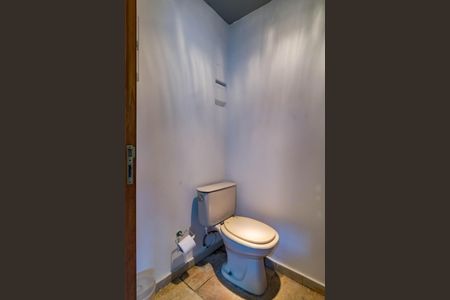 Casa à venda com 735m², 4 quartos e 6 vagasÁrea Gourmet- banheiro