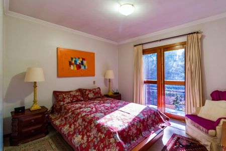 Casa à venda com 735m², 4 quartos e 6 vagasSuíte 3