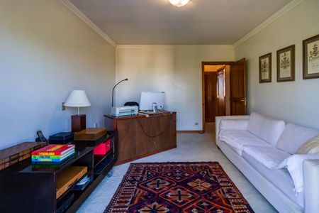 Casa à venda com 735m², 4 quartos e 6 vagasSuíte 4