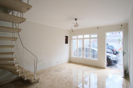 Casa para alugar com 157m², 2 quartos e 1 vagaSala