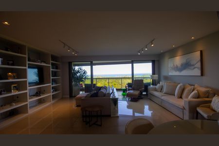Apartamento à venda com 262m², 4 quartos e 3 vagasSala