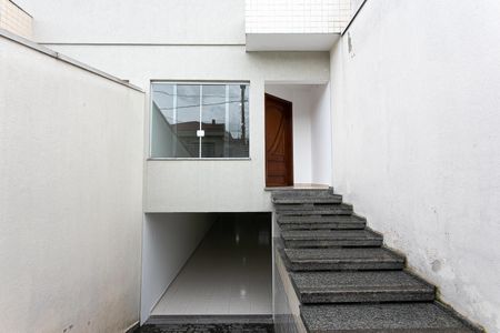 Casa à venda com 160m², 3 quartos e 4 vagasFachada