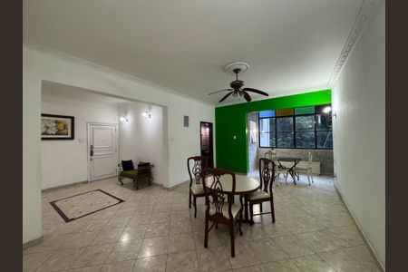 Apartamento à venda com 210m², 4 quartos e 1 vaga Apartamento à venda com 210m², 4 quartos e 1 vagaSala de jantar