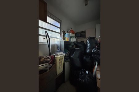 Apartamento à venda com 210m², 4 quartos e 1 vaga Apartamento à venda com 210m², 4 quartos e 1 vagaQuarto de Serviço