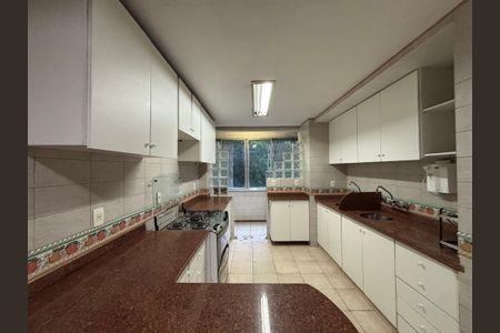 Apartamento à venda com 210m², 4 quartos e 1 vaga Apartamento à venda com 210m², 4 quartos e 1 vagaCozinha