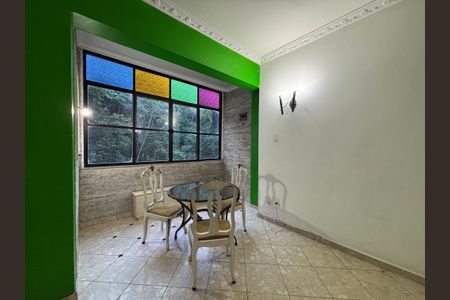 Apartamento à venda com 210m², 4 quartos e 1 vaga Apartamento à venda com 210m², 4 quartos e 1 vagaSala de jantar