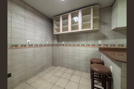 Apartamento à venda com 210m², 4 quartos e 1 vaga Apartamento à venda com 210m², 4 quartos e 1 vagaCozinha - copa