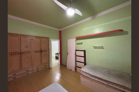 Apartamento à venda com 210m², 4 quartos e 1 vaga Apartamento à venda com 210m², 4 quartos e 1 vagaQuarto 1