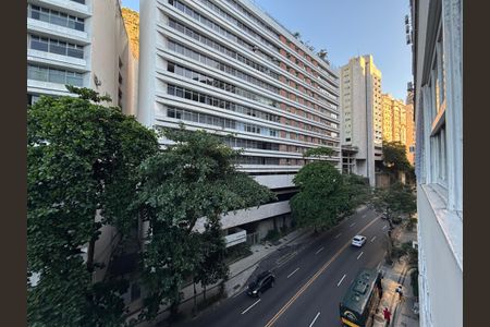 Apartamento à venda com 210m², 4 quartos e 1 vaga Apartamento à venda com 210m², 4 quartos e 1 vagaVaranda da Sala - vista