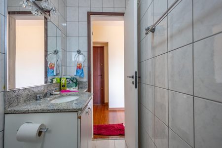 Apartamento à venda com 180m², 2 quartos e 2 vagasBanheiro Social