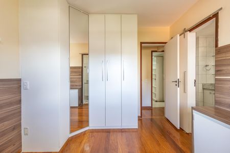 Apartamento à venda com 180m², 2 quartos e 2 vagasQuarto Suite