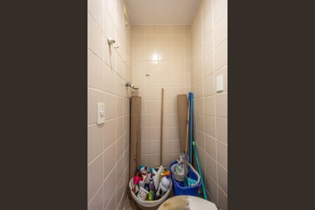 Apartamento à venda com 180m², 2 quartos e 2 vagasBanheiro de Serviço