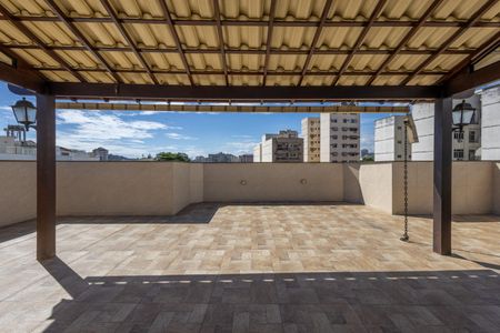 Apartamento à venda com 180m², 2 quartos e 2 vagasCobertura