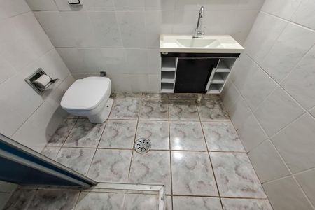 Casa à venda com 100m², 2 quartos e 1 vaga Casa à venda com 100m², 2 quartos e 1 vagaBanheiro de Serviço