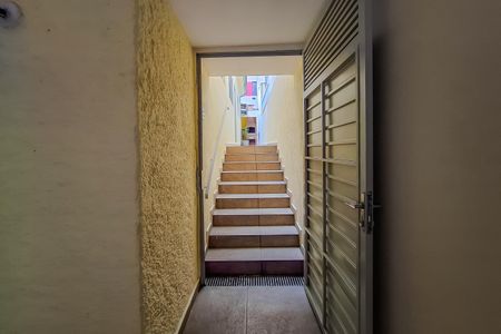 Casa à venda com 100m², 2 quartos e 1 vaga Casa à venda com 100m², 2 quartos e 1 vagaCorredor/entrada