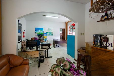 Casa à venda com 410m², 3 quartos e 3 vagas Casa à venda com 410m², 3 quartos e 3 vagasSala