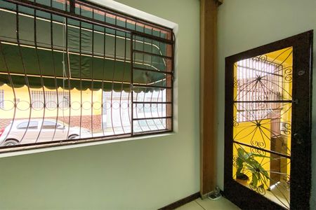 Casa à venda com 410m², 3 quartos e 3 vagas Casa à venda com 410m², 3 quartos e 3 vagasCorredor