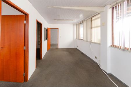 Casa à venda com 410m², 3 quartos e 3 vagas Casa à venda com 410m², 3 quartos e 3 vagasAndar comercial