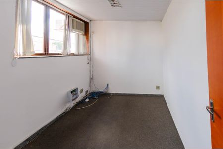 Casa à venda com 410m², 3 quartos e 3 vagas Casa à venda com 410m², 3 quartos e 3 vagasAndar comercial