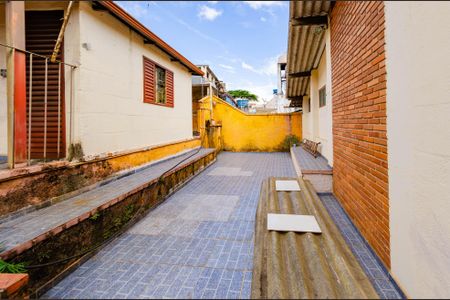 Casa à venda com 410m², 3 quartos e 3 vagas Casa à venda com 410m², 3 quartos e 3 vagasTerraço