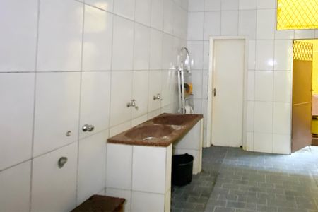 Casa à venda com 410m², 3 quartos e 3 vagas Casa à venda com 410m², 3 quartos e 3 vagasÁrea de Serviço