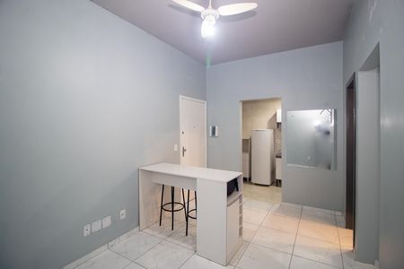 Apartamento para alugar com 38m², 1 quarto e 1 vaga Apartamento para alugar com 38m², 1 quarto e 1 vagaSala