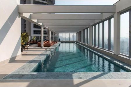 Studio à venda com 27m², 1 quarto e sem vagaÁrea comum - Piscina