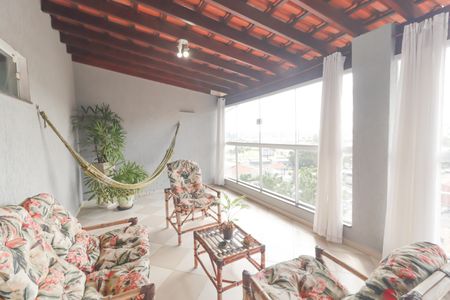 Casa à venda com 358m², 4 quartos e 2 vagasVaranda Suíte 