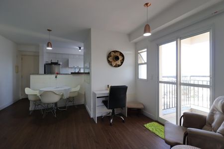 Apartamento à venda com 67m², 2 quartos e 2 vagasSala