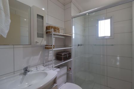 Apartamento à venda com 67m², 2 quartos e 2 vagasBanheiro da Suíte