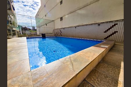 Apartamento à venda com 80m², 3 quartos e 1 vagaÁrea comum - Piscina