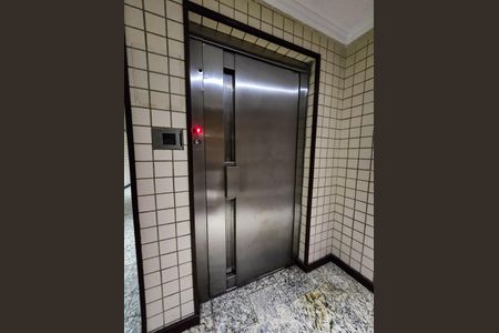 Apartamento à venda com 80m², 3 quartos e 1 vagaElevador