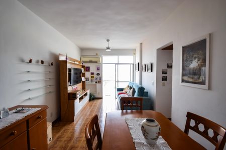 Apartamento à venda com 80m², 3 quartos e 1 vagaSala