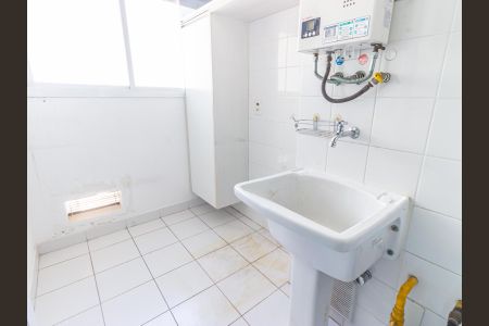 Apartamento à venda com 64m², 3 quartos e 1 vagaÁrea de Serviço