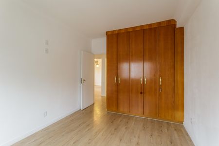 Apartamento para alugar com 134m², 3 quartos e 1 vaga Apartamento para alugar com 134m², 3 quartos e 1 vagaQuarto 1