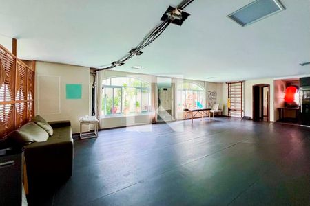 Apartamento para alugar com 134m², 3 quartos e 1 vaga Apartamento para alugar com 134m², 3 quartos e 1 vagaÁrea comum - Academia