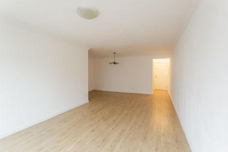 Apartamento para alugar com 134m², 3 quartos e 1 vaga Apartamento para alugar com 134m², 3 quartos e 1 vagaSala