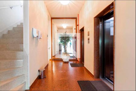 Apartamento para alugar com 134m², 3 quartos e 1 vaga Apartamento para alugar com 134m², 3 quartos e 1 vagaHall social