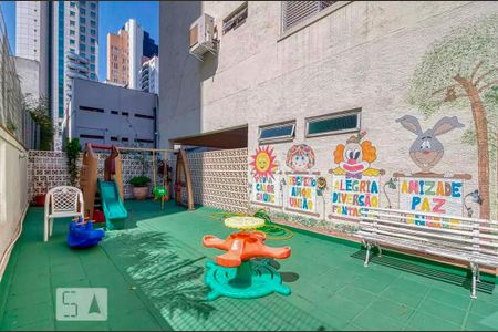 Apartamento para alugar com 134m², 3 quartos e 1 vaga Apartamento para alugar com 134m², 3 quartos e 1 vagaÁrea comum - Playground