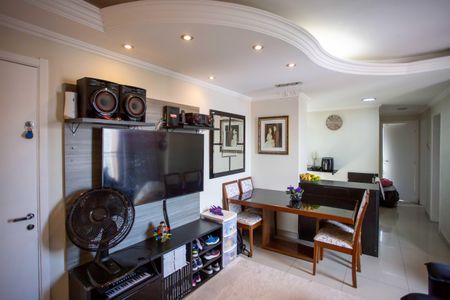 Apartamento à venda com 65m², 3 quartos e 2 vagasSala