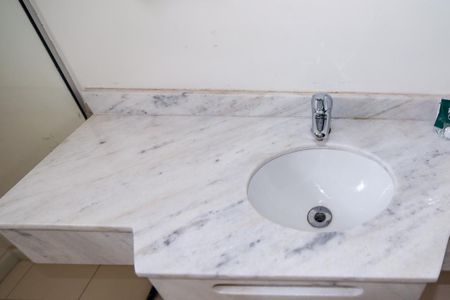 Apartamento à venda com 43m², 1 quarto e sem vaga Apartamento à venda com 43m², 1 quarto e sem vagaBanheiro Quarto Suíte