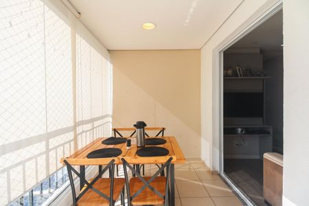 Apartamento à venda com 60m², 2 quartos e 1 vagaVaranda
