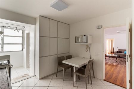 Apartamento à venda com 106m², 2 quartos e 1 vagaCozinha