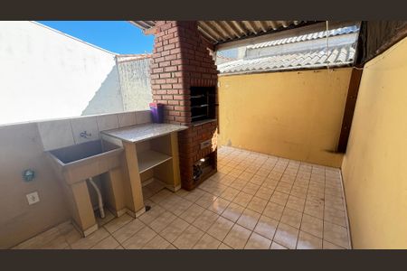 Casa à venda com 82m², 2 quartos e sem vaga Casa à venda com 82m², 2 quartos e sem vagaÁrea comum - Churrasqueira