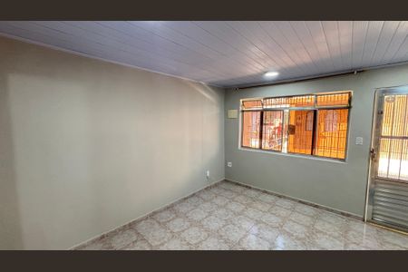 Casa à venda com 82m², 2 quartos e sem vaga Casa à venda com 82m², 2 quartos e sem vagaSala