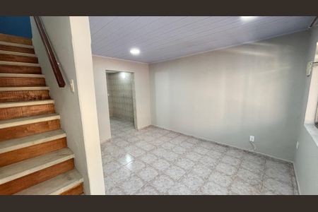 Casa à venda com 82m², 2 quartos e sem vaga Casa à venda com 82m², 2 quartos e sem vagaSala