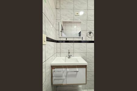 Casa à venda com 82m², 2 quartos e sem vaga Casa à venda com 82m², 2 quartos e sem vagaBanheiro