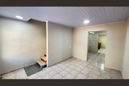 Casa à venda com 82m², 2 quartos e sem vaga Casa à venda com 82m², 2 quartos e sem vagaSala