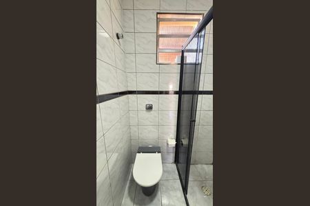 Casa à venda com 82m², 2 quartos e sem vaga Casa à venda com 82m², 2 quartos e sem vagaBanheiro